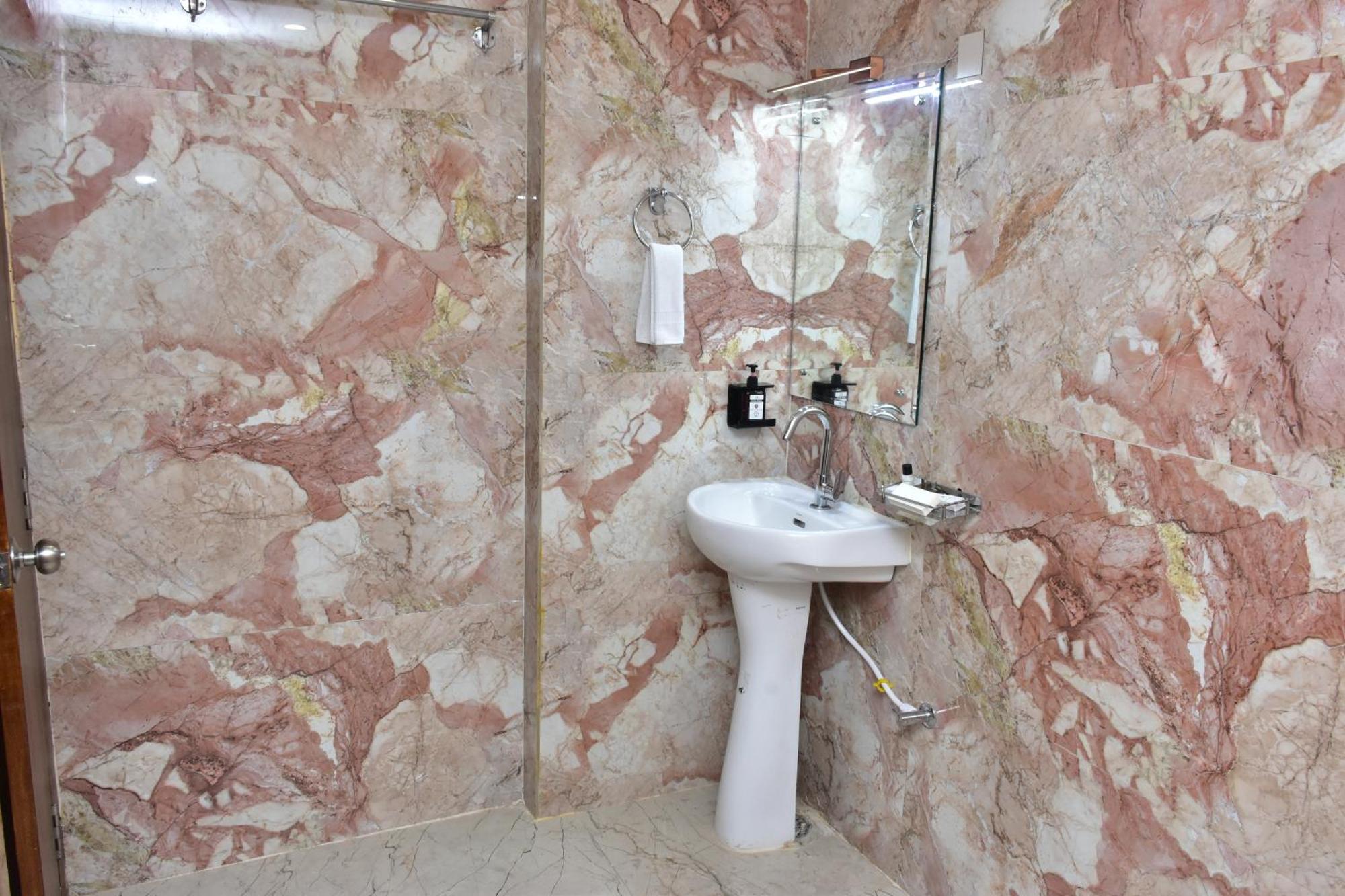 Hotel Jsr Ganga バラナシ エクステリア 写真